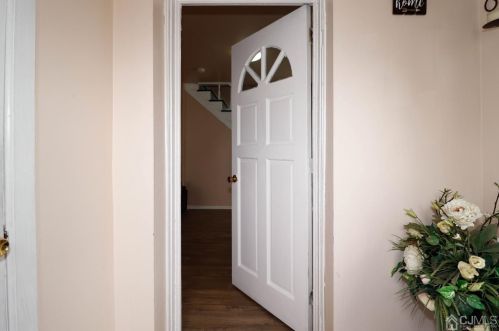 229 Delmore Ave, South Plainfield NJ  07080-3207 exterior