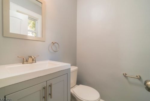 85 Osborne Pl, Irvington NJ  07111-2921 exterior