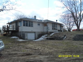 11 Rutter Rd, Powells Vly, PA 17032-9418