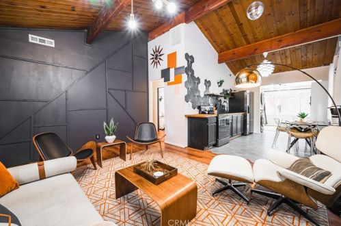 328 Sherwood Blvd, Big Bear City CA  92314 exterior