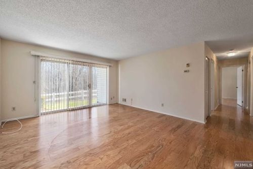 187 Robertson Way, Lincoln Park, NJ 07035-1852