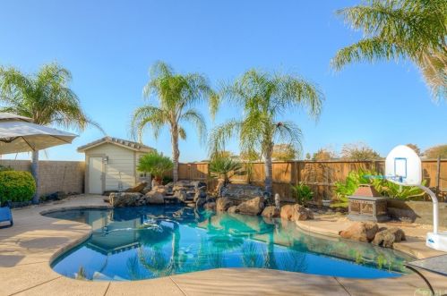 83 Magnesio St, Oroville, CA 95965-8067