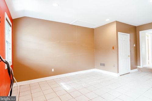 9 Heatherfield Way, Dover DE  19904-9752 exterior