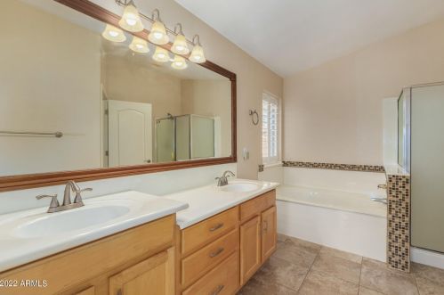 1455 Toledo St, Gilbert AZ  85295-5614 exterior