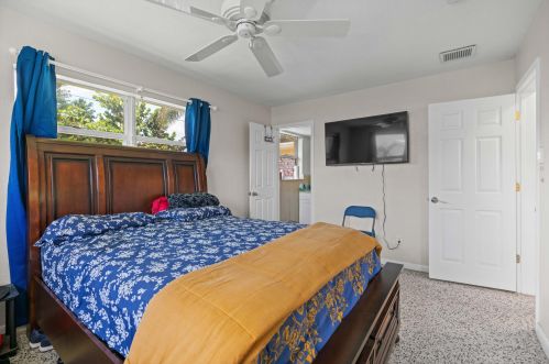 774 Prima Vista Blvd, Fort Pierce FL  34952-2275 exterior
