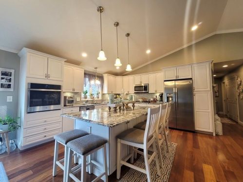 54 Nightingale St, Fall River MA 02721-3217 exterior