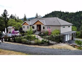 1192 Wagon Trail Dr, Applegate OR  97530-9838 exterior