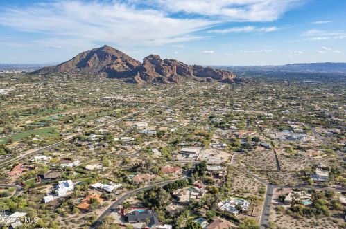 7223 Black Rock Trl, Scottsdale AZ 85253-2886 exterior