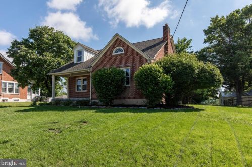 1481 Philadelphia Ave, Gilbertsville, PA 19525-9472