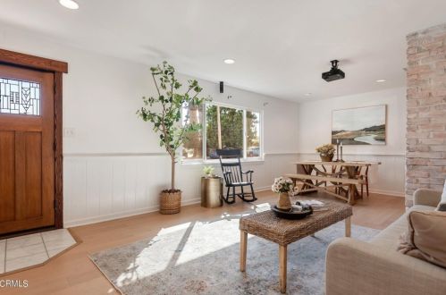 167 Barbara St, Oak View CA  93022-9504 exterior