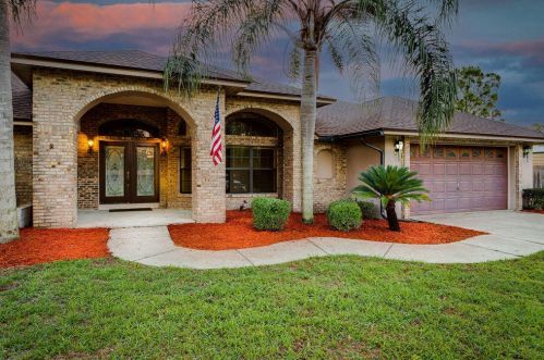 4380 Seneca Ave, Cocoa, FL 32926-3783