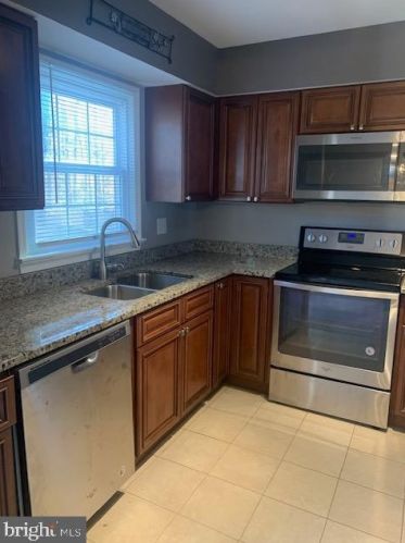 443 Albany St, Fredericksburg VA  22407-6387 exterior