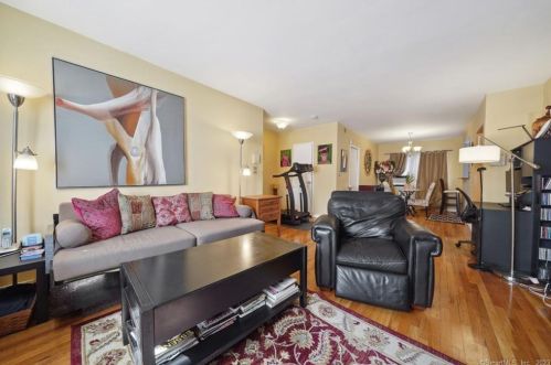 244 Glenbrook Rd, Stamford, CT 06906-2535