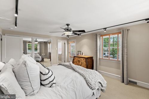 217 White Horse Pike, Camden NJ  08106-1307 exterior