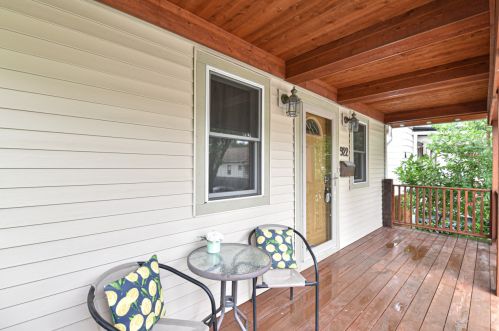 922 75th St, Milwaukee WI 53214-3016 exterior