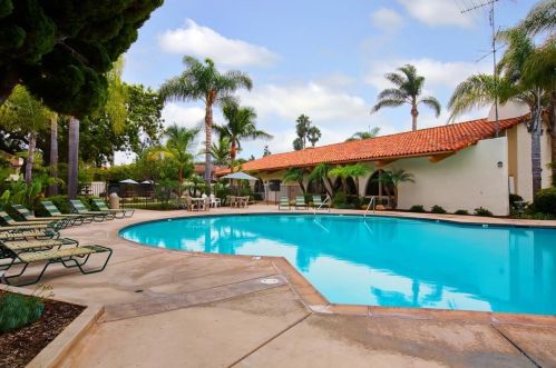 4323 Loma Riviera Ct, San Diego CA 92110-5504 exterior