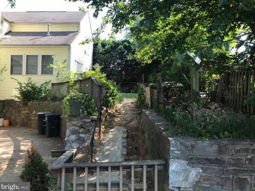 4712 Yuma St, Washington, DC 20016-2048