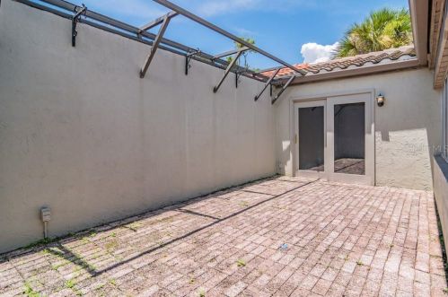 256 Las Flores, Winter Haven FL  33884-3635 exterior