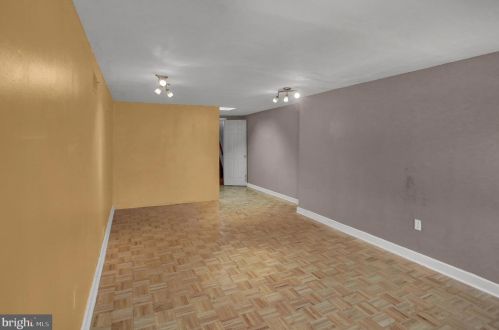 424 Boas St, Harrisburg PA 17102-1708 exterior