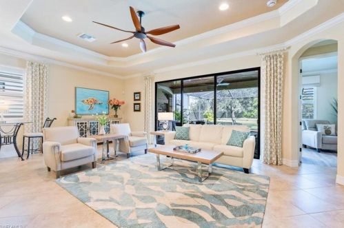 3022 Aviamar Cir, Naples FL  34114-9566 exterior