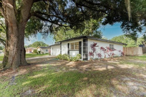 3401 Clover Leaf Ln, Land O Lakes, FL 34639-4529