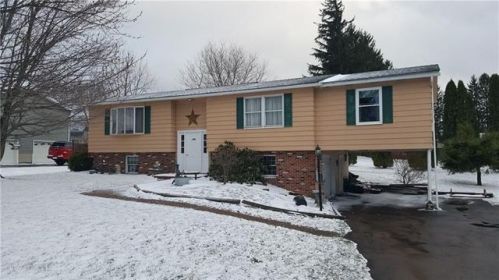 758 Stewart St, Berlin, PA 15530-1533