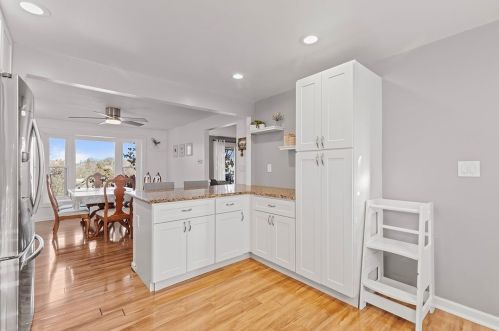 262 Magnolia Pl, Pittsburgh PA 15228-1323 exterior