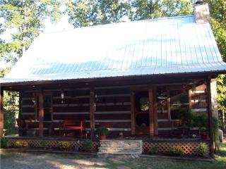 217 Amanda Rd, Fort Donelson National Milit, TN 37058-5387