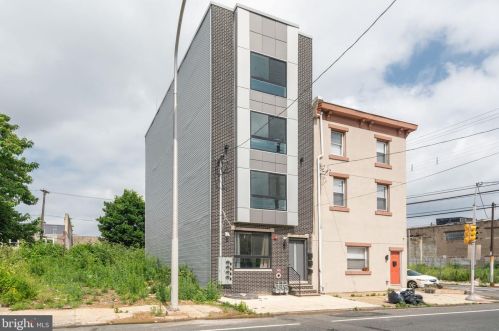 2262 2nd St, Philadelphia PA  exterior