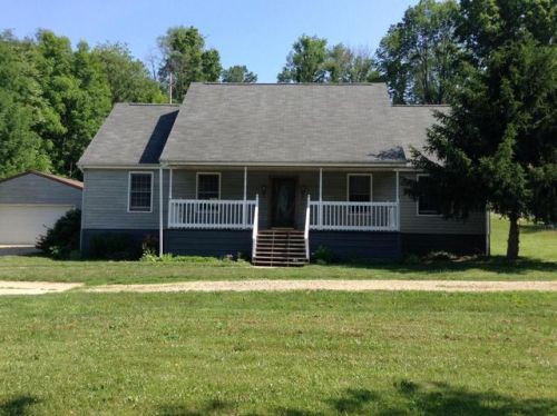 757 Keystone St, Crooksville, OH 43731-1039