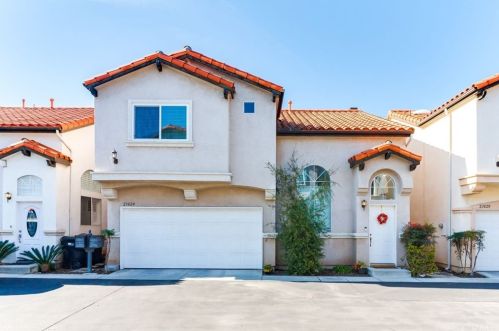 23824 Los Codona Ave, Torrance, CA 90505-5889