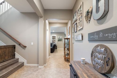 39114 Trail Creek Ln, Temecula CA  92591-7290 exterior