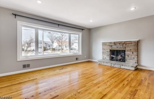 428 Walnut St, Nutley, NJ 07110-1339