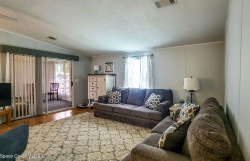 307 Basswood Ct, Cocoa FL  32926-3159 exterior