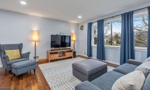 16 Rainier Rd, Fanwood NJ  07023-1416 exterior