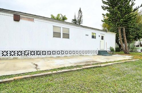 49 Covey Ln, Naples, FL 34114-3029