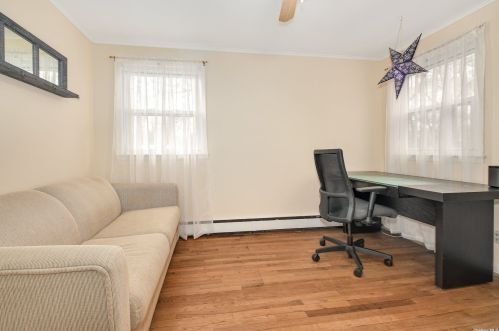 43 Ridgewood St, Elwood NY  11731-1613 exterior