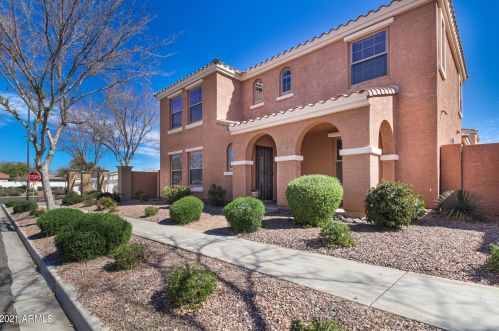 2640 Megan St, Gilbert, AZ 85295-5177