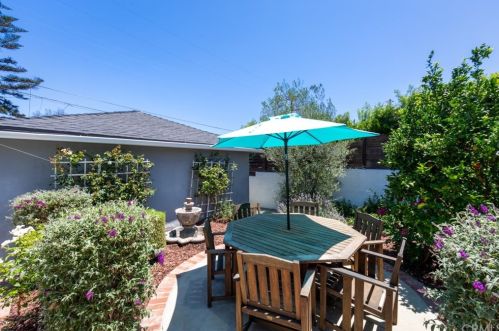4209 Theresa St, Long Beach CA  90814-1719 exterior