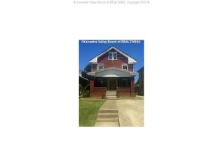 2564 Collis Ave, Huntington WV  25703-1637 exterior