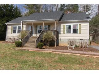 3 Fullam Dr, Oak Park, NC 28704-8715
