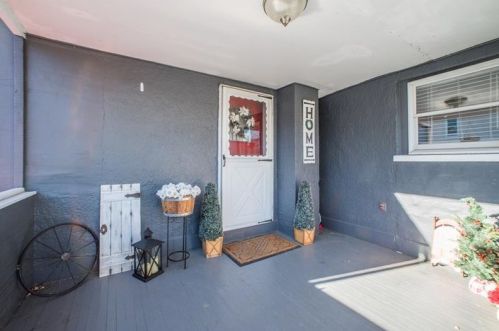 107 Helen Way, New Kensington, PA 15068-5208