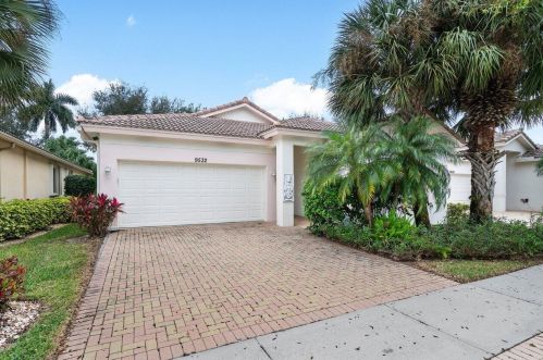9532 Sandpiper Ln, West Palm Beach, FL 33411-6316
