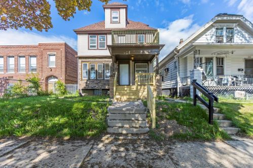 3217 40th St, Milwaukee WI  53215-4024 exterior