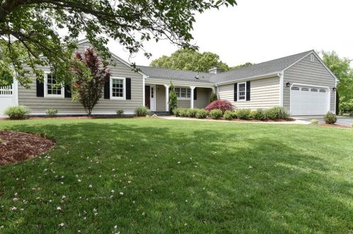 191 Georgia Ave, North Kingstown, RI 02852-6000