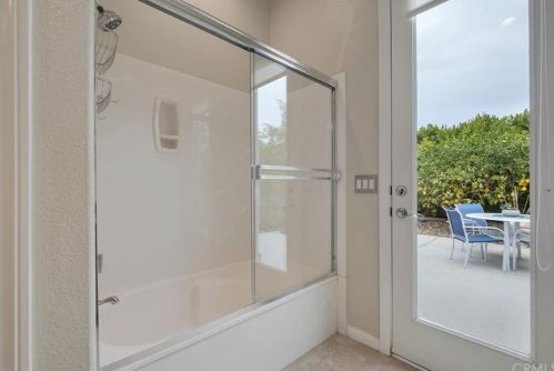 15 Napoleon Rd, Rancho Mirage CA  92270-2715 exterior