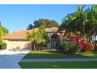 8834 Misty Creek Dr, Sarasota, FL 34241-9563