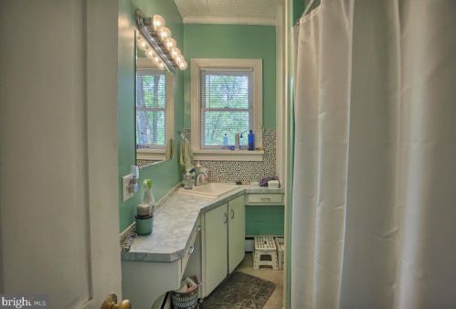 529 West St, Carlisle PA  17013-2838 exterior