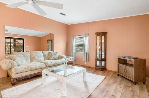 176 Oceans Blvd, Naples, FL 34104-4120