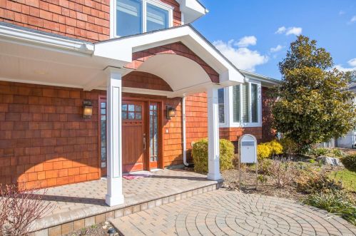 50 Orange Dr, Muttontown, NY 11753-1534